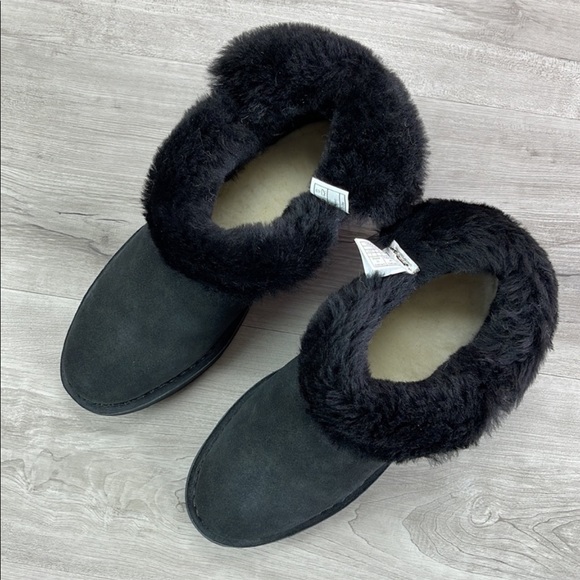 🍁UGG🍁 BLACK AUBRIELLE BOOTS - Picture 10 of 14